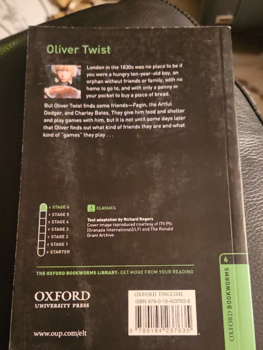Oliver Twist Classic paperback- by Charles Dickens